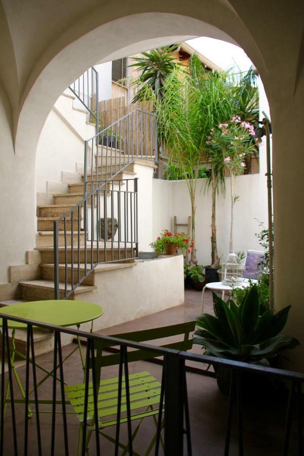Casa Romeo Villa Ачиреале Екстериор снимка