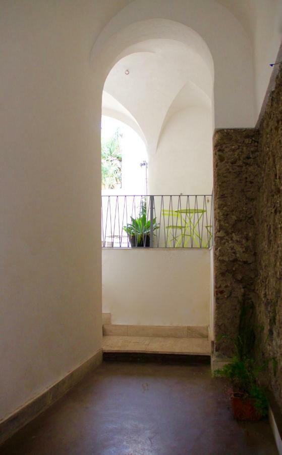 Casa Romeo Villa Ачиреале Екстериор снимка