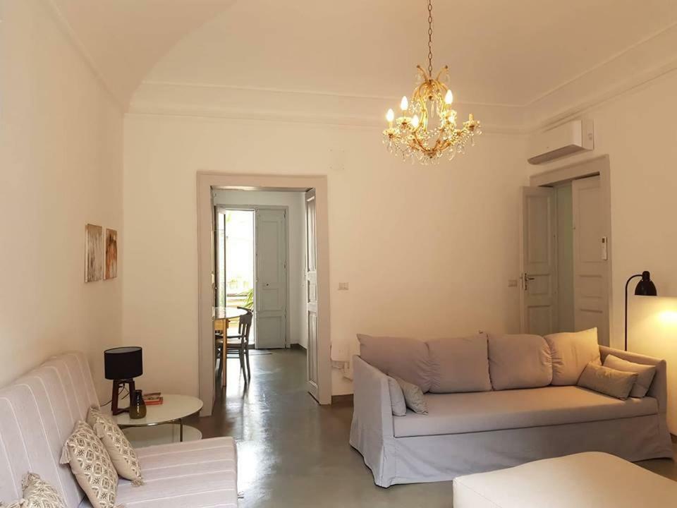 Casa Romeo Villa Ачиреале Екстериор снимка